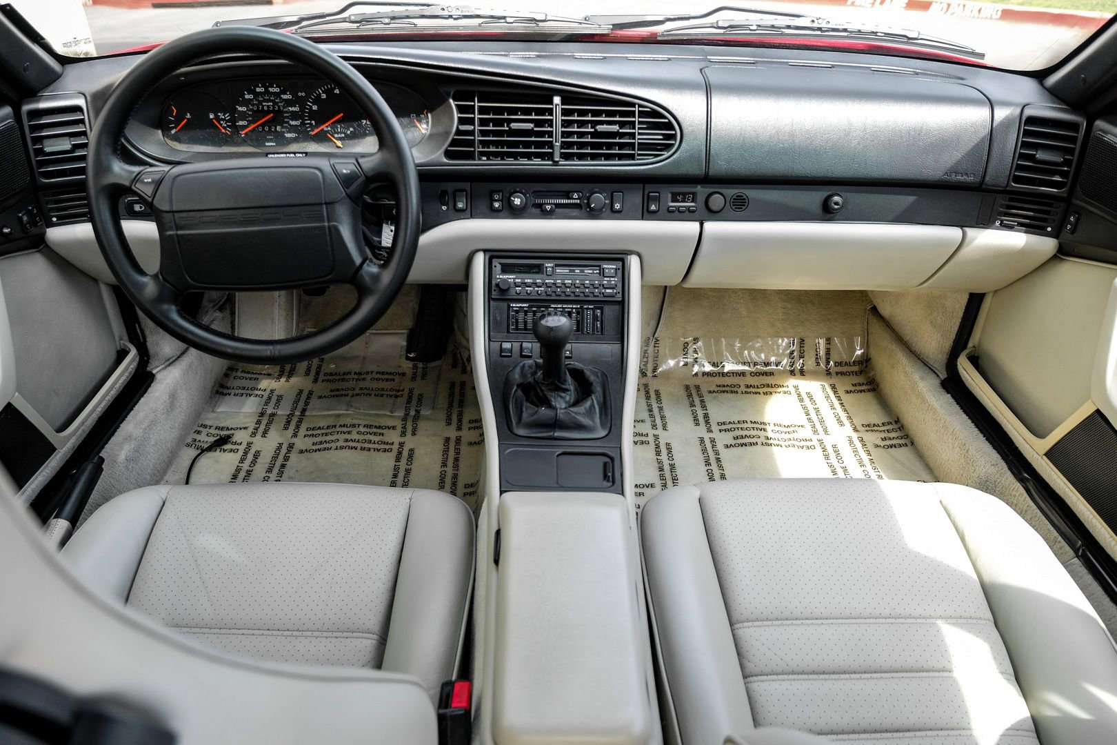 Used 1989 Porsche 944 Turbo RWD image 14