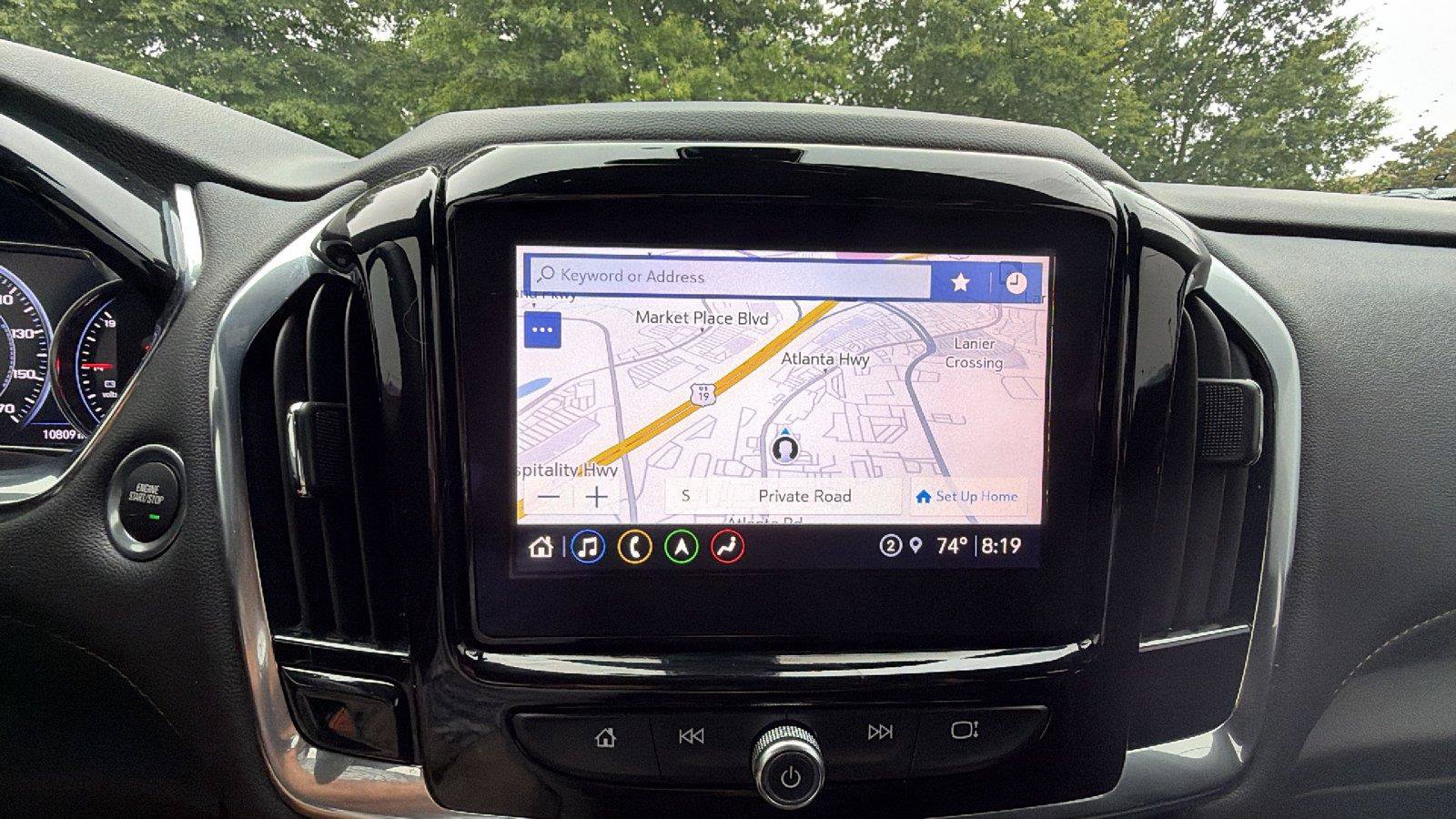 Used 2023 Chevrolet Traverse Premier FWD image 36