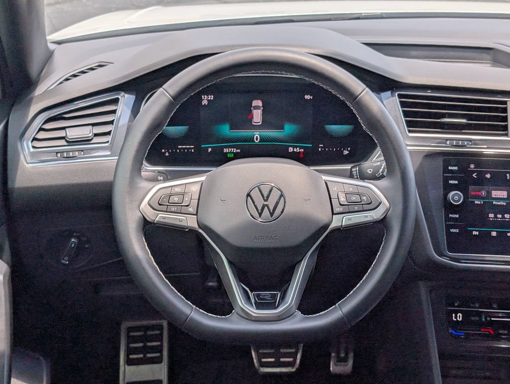 Used 2023 Volkswagen Tiguan SE R-Line FWD image 15