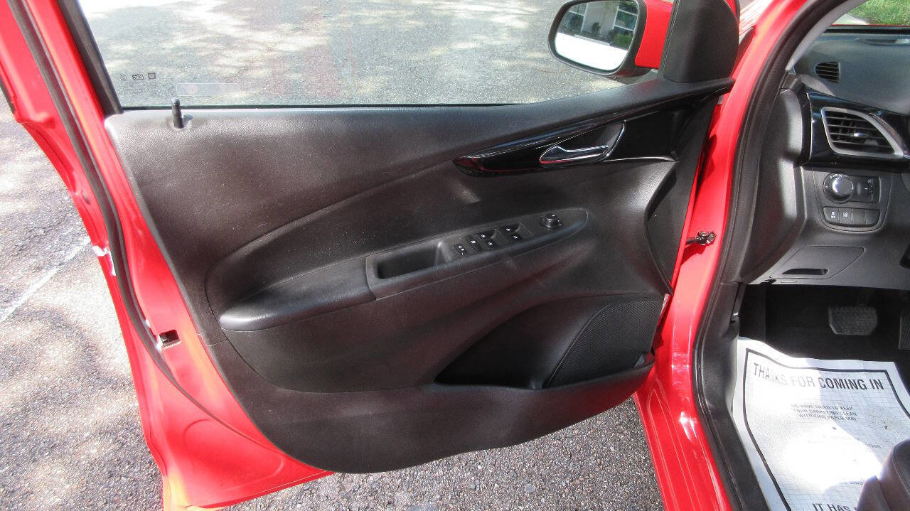 Used 2021 Chevrolet Spark LT w/ Driver Confidence Package image 13