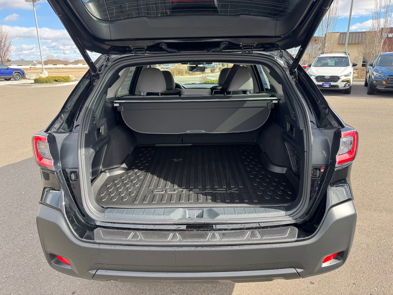 Certified 2025 Subaru Outback Premium w/ Popular Package #1A image 43