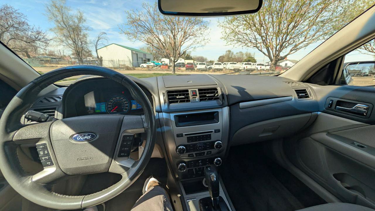 Used 2012 Ford Fusion Hybrid FWD image 14