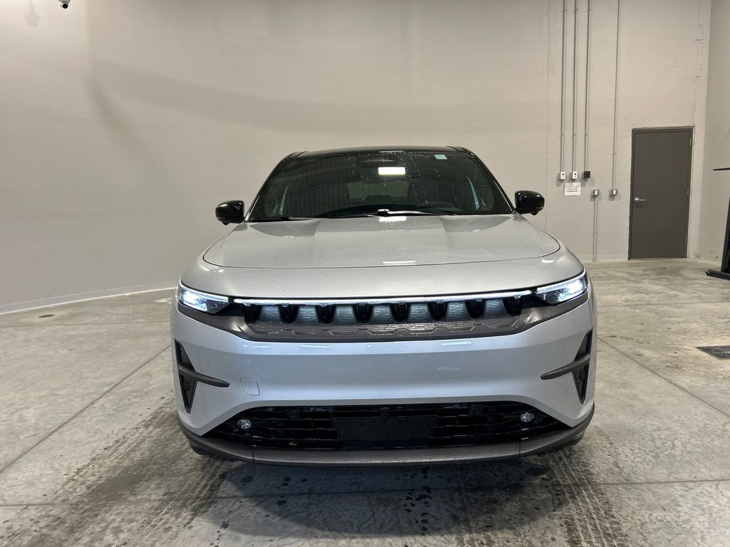 Used 2024 Jeep Wagoneer Launch Edition image 3