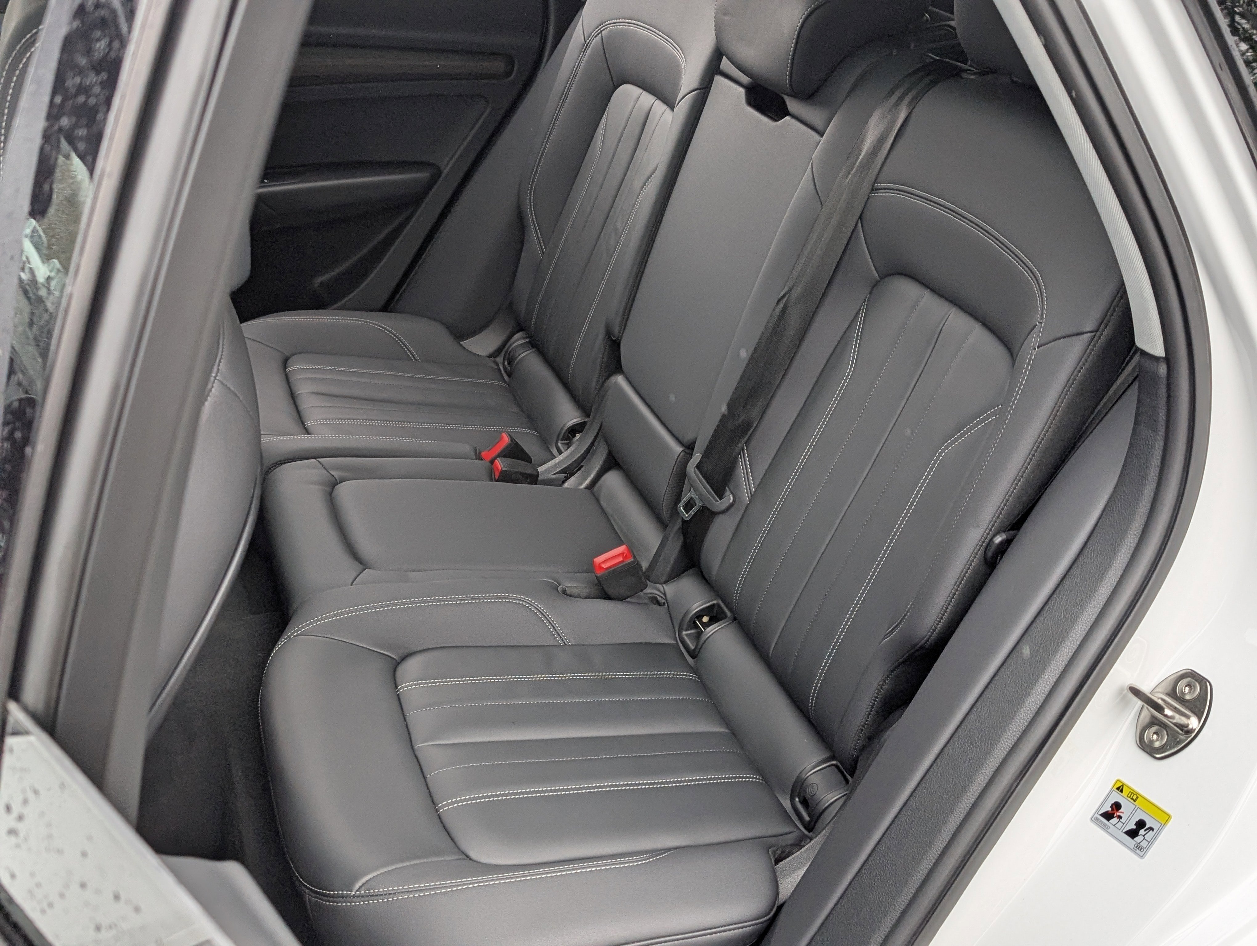 Used 2025 Audi Q5 Premium w/ Convenience Plus Package image 17