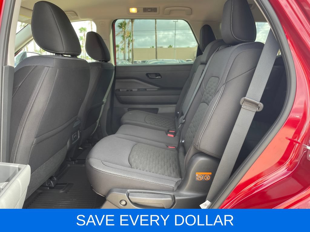 Used 2026 Nissan Pathfinder SV FWD image 25