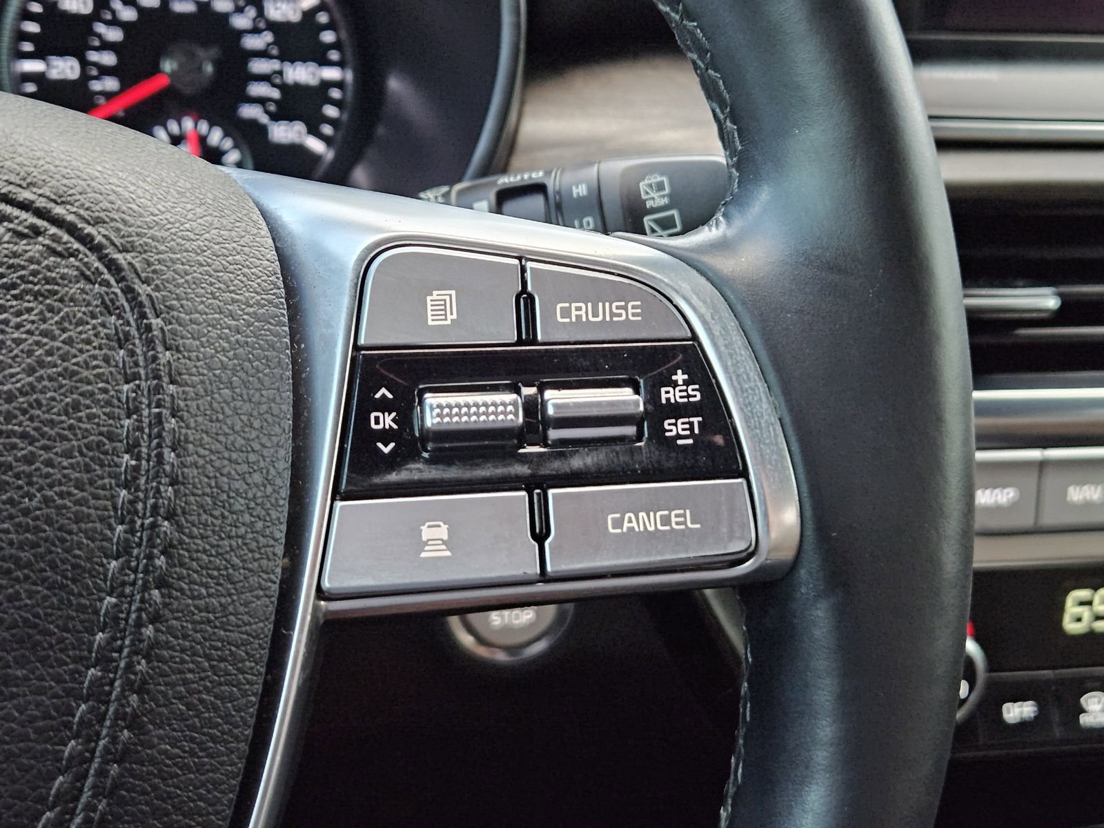 Used 2022 Kia Telluride SX w/ SX Prestige Package image 22