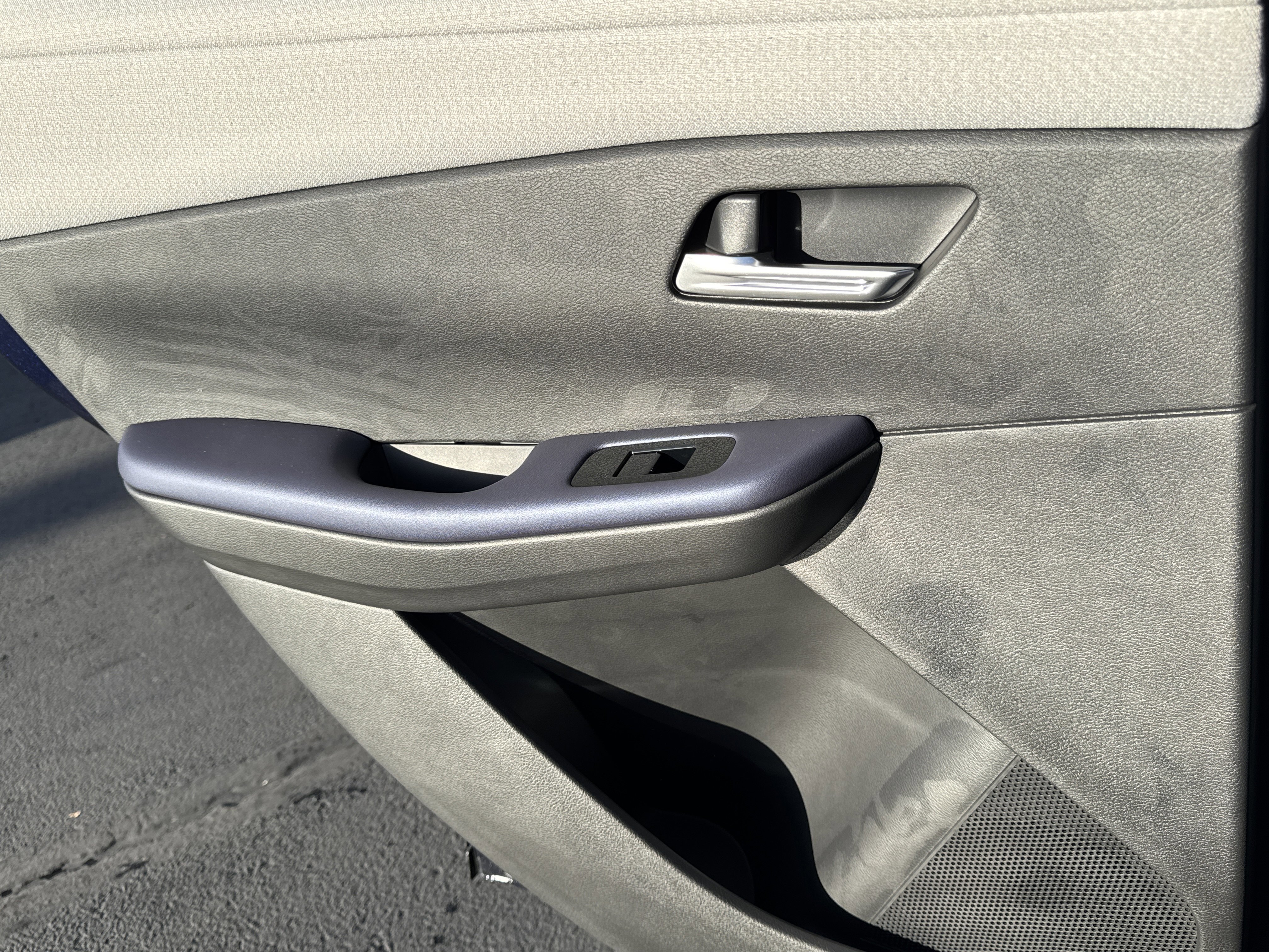 New 2026 Nissan Leaf Platinum+ w/ Cargo Package (Platinum+) image 11