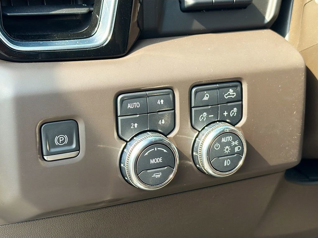 Used 2022 GMC Sierra 1500 Denali w/ Denali Reserve Package image 10