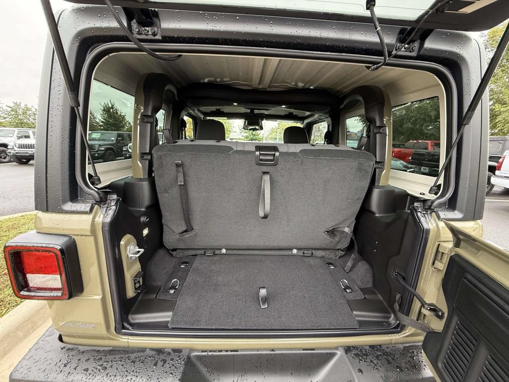 New 2026 Jeep Wrangler Sport AWD/4WD image 33