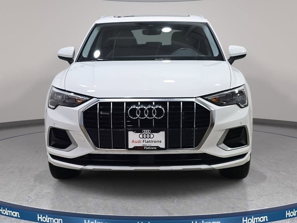 Used 2022 Audi Q3 2.0T Premium image 3