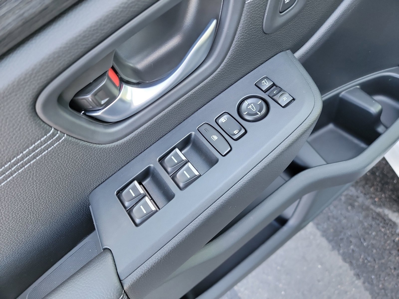 New 2026 Honda Pilot Touring image 14