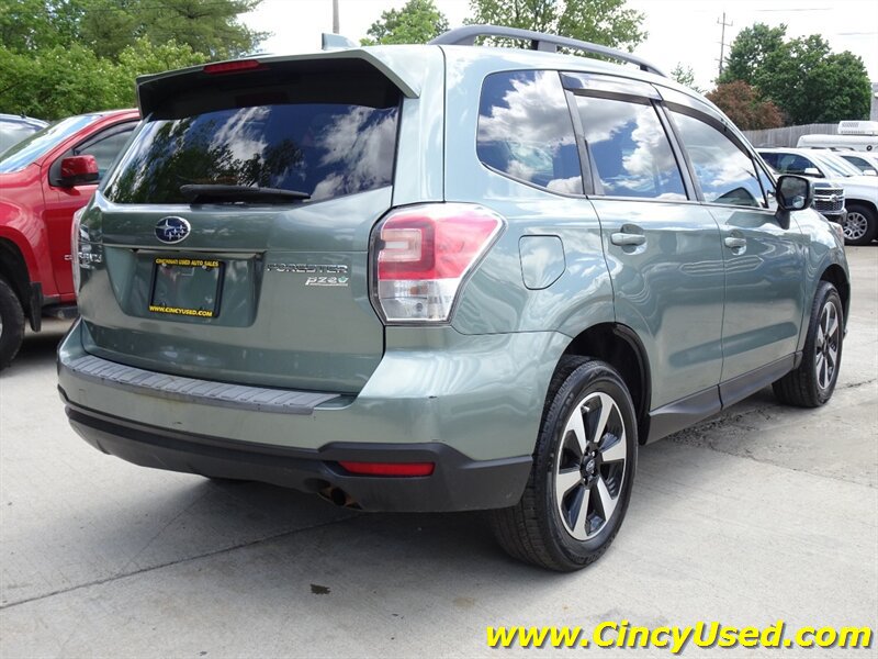 Used 2017 Subaru Forester 2.5i Premium w/ Popular Package #2A AWD/4WD image 6