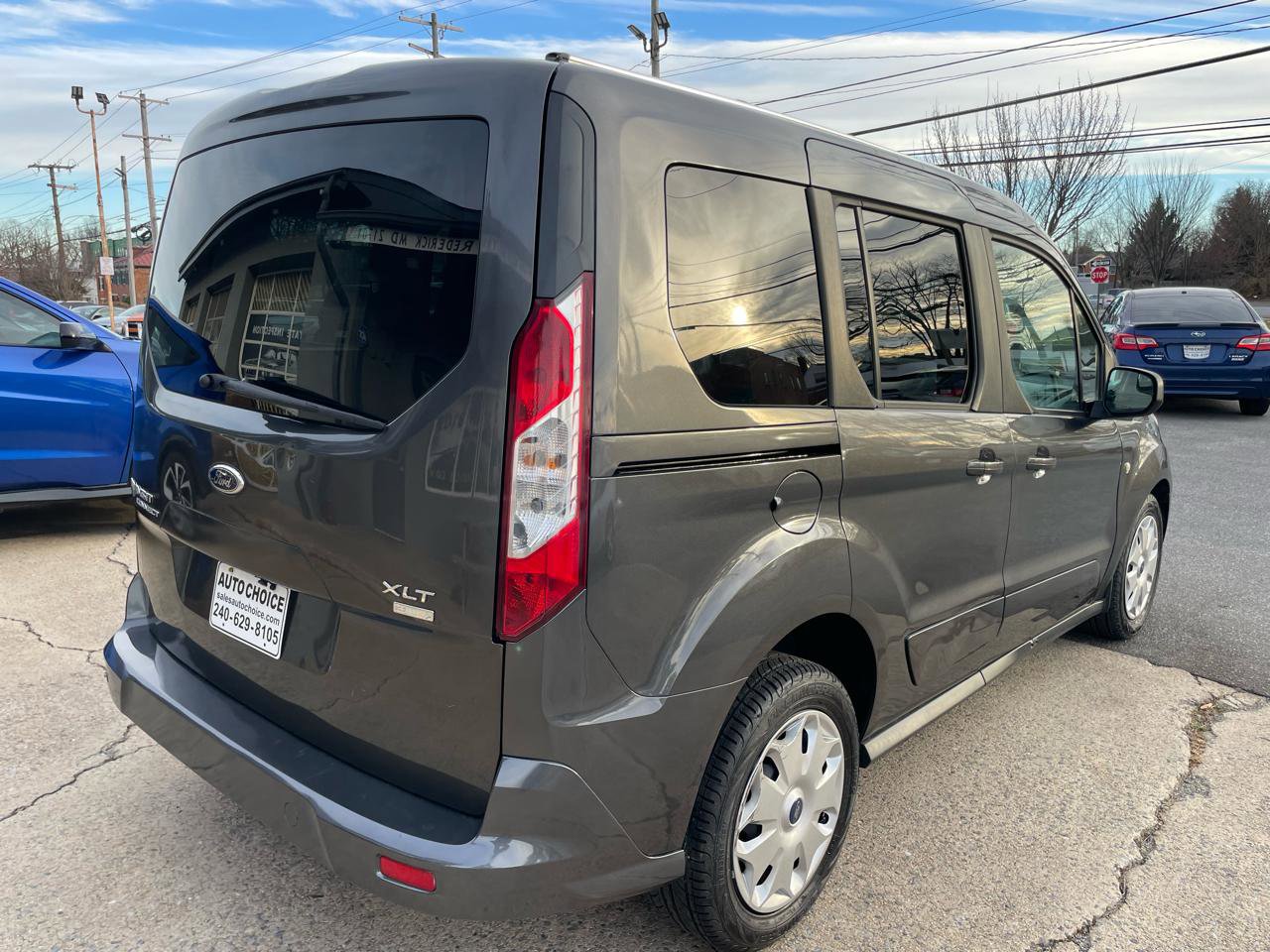 Used 2016 Ford Transit Connect XLT image 16