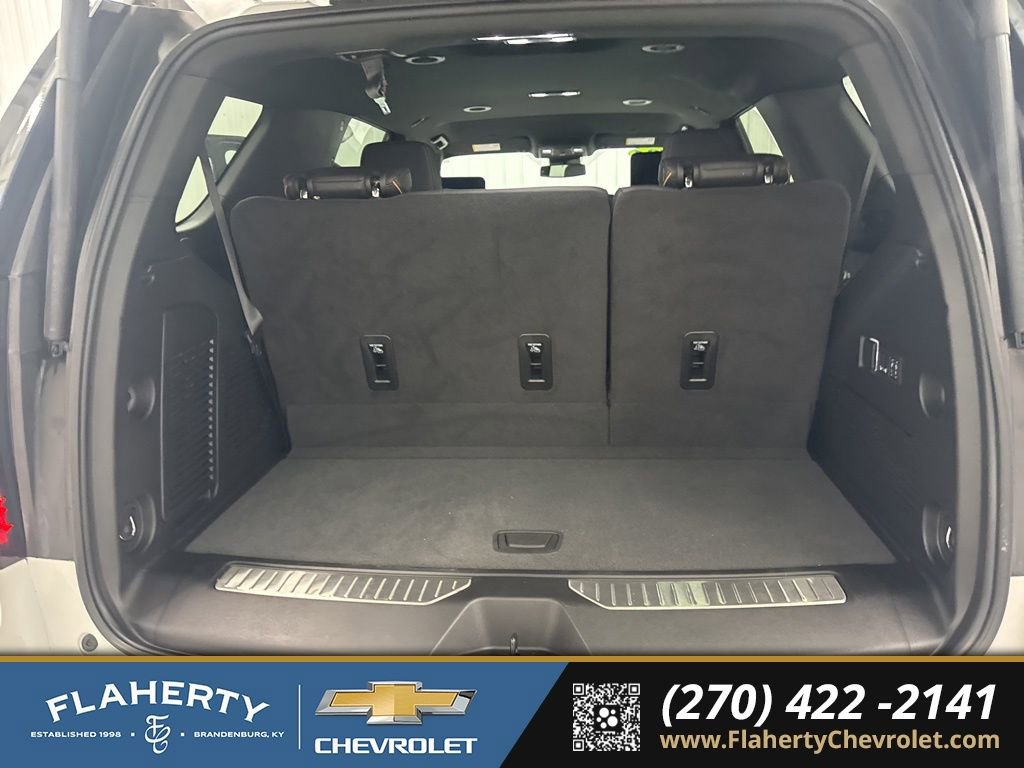 Used 2024 GMC Yukon AT4 w/ Technology Package image 17