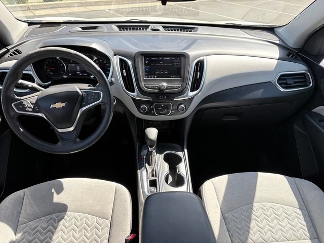Used 2022 Chevrolet Equinox LS w/ LS Convenience Package FWD image 9