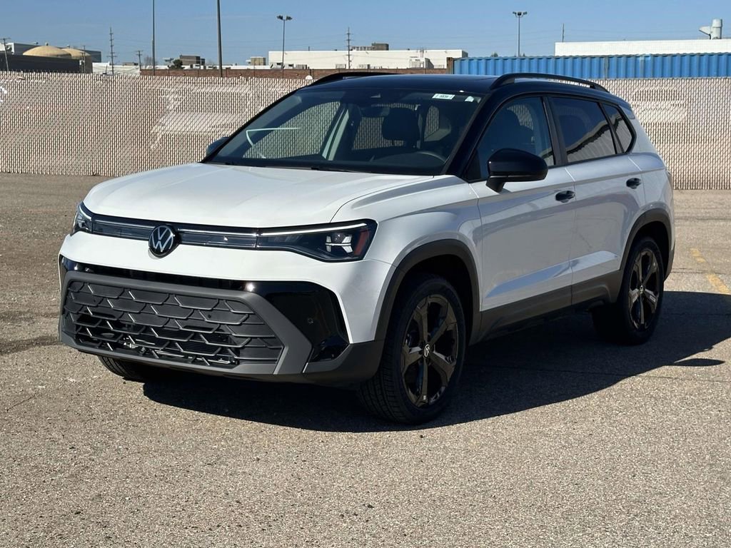 New 2025 Volkswagen Taos SE