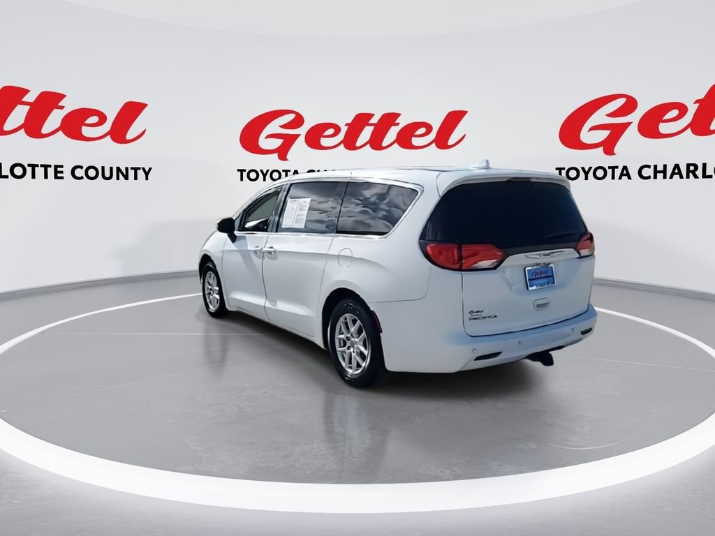 Used 2019 Chrysler Pacifica LX image 6