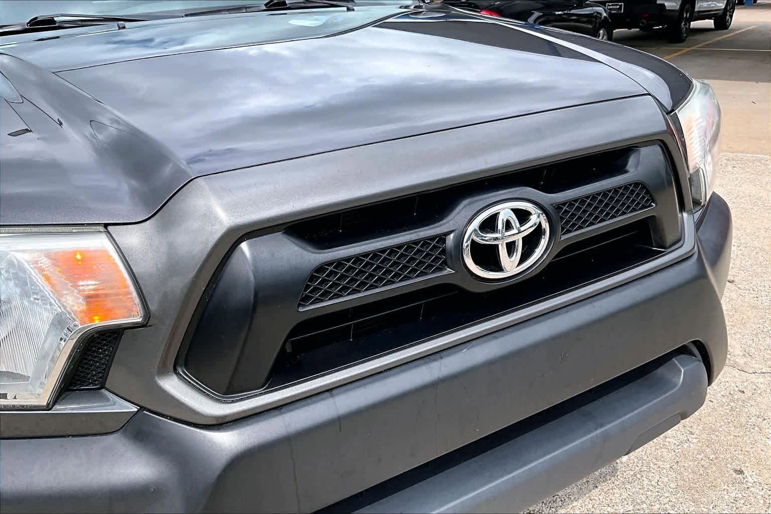 Used 2012 Toyota Tacoma PreRunner RWD image 30