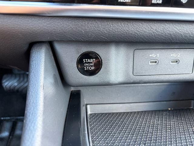 Used 2025 Nissan Rogue SV AWD/4WD image 6