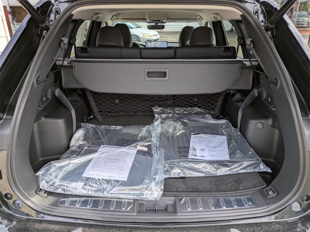 New 2025 Mitsubishi Outlander SE image 13