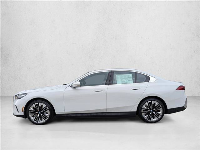 Used 2026 BMW i5 eDrive40 w/ Premium Package RWD image 9