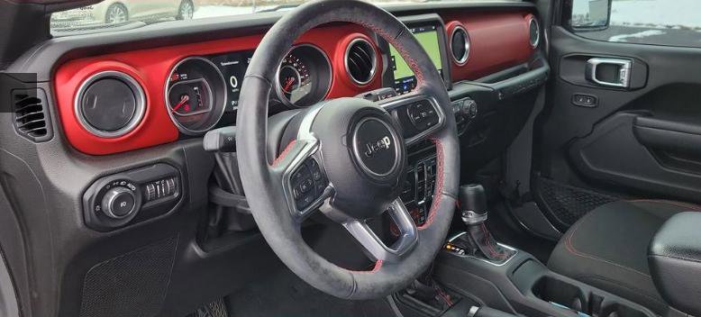 Used 2022 Jeep Wrangler Unlimited Rubicon w/ Cold Weather Group AWD/4WD image 10