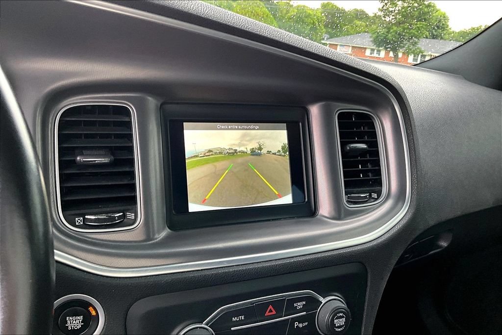 Used 2022 Dodge Charger SXT RWD image 17