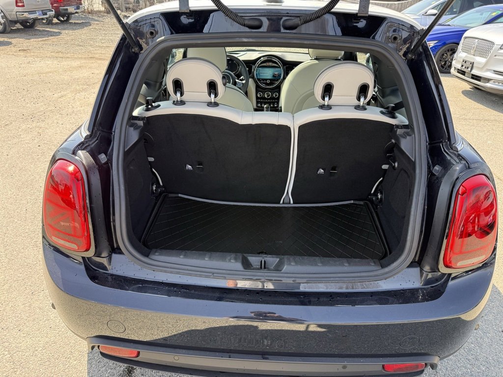 Used 2022 MINI Cooper SE image 8