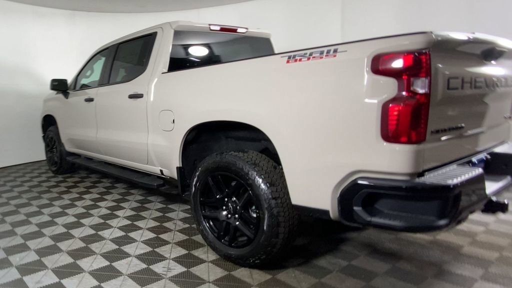 New 2026 Chevrolet Silverado 1500 Custom Trail Boss w/ LPO, Dark Essentials Package image 8