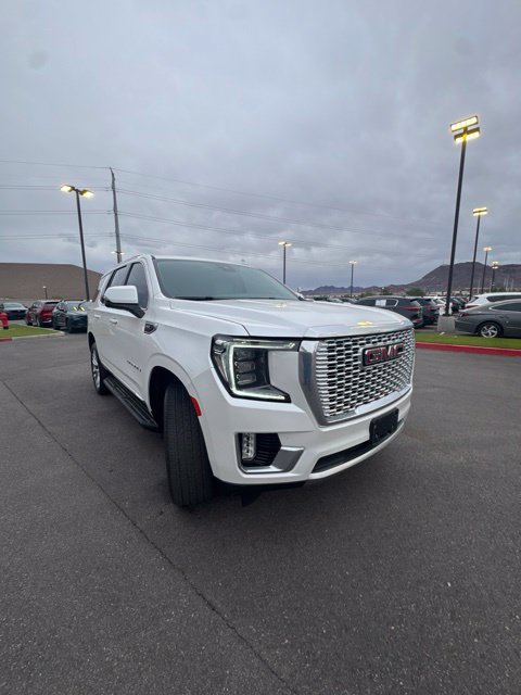 Used 2023 GMC Yukon Denali AWD/4WD image 3