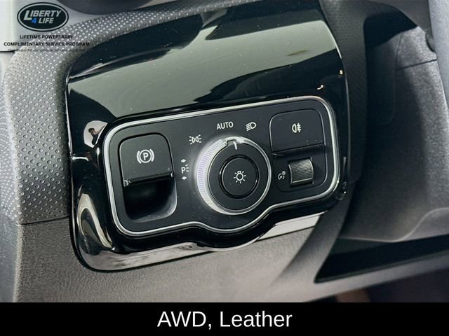 Used 2025 Mercedes-Benz CLA 250 4MATIC image 10