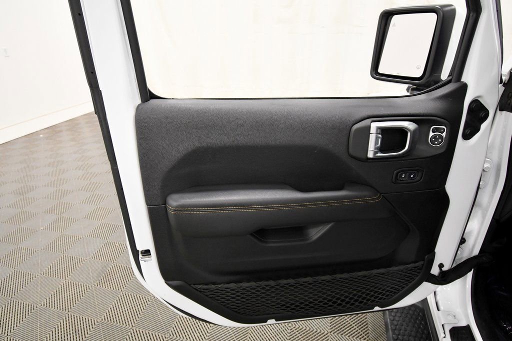 Used 2022 Jeep Wrangler Unlimited Sahara image 13