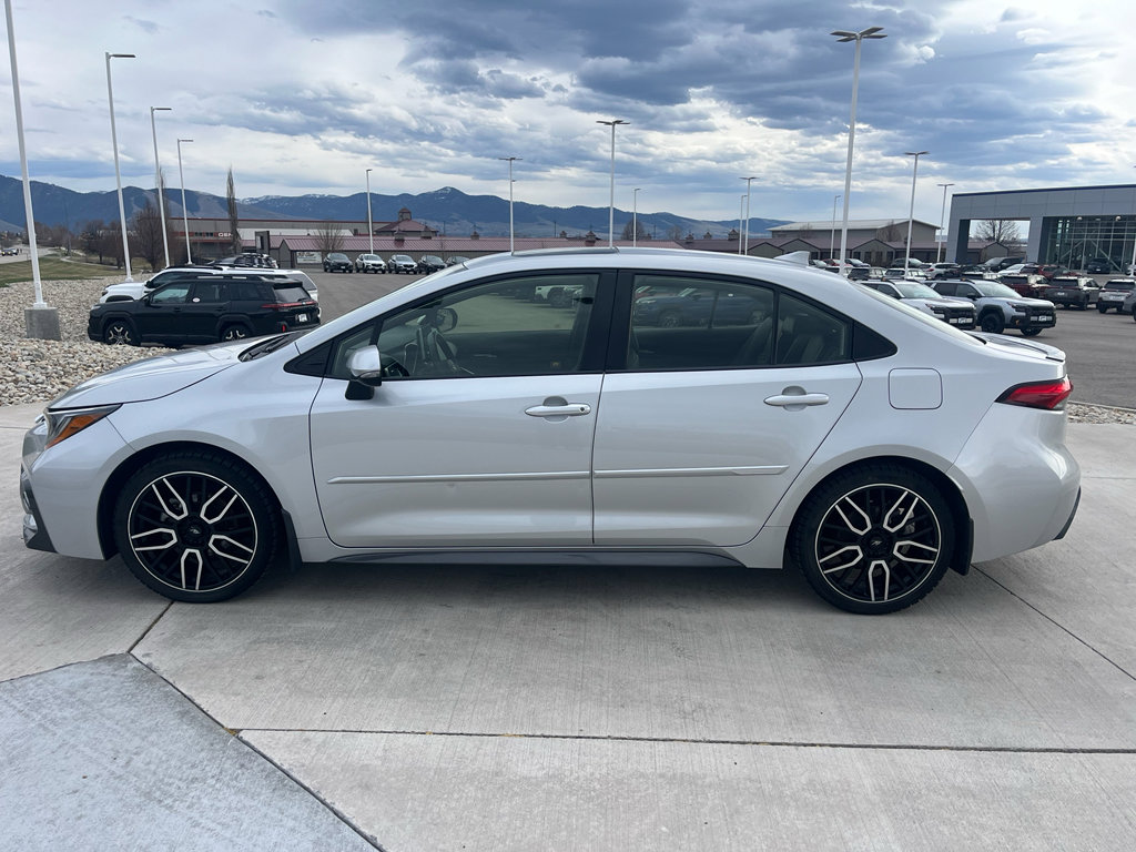 Used 2020 Toyota Corolla XSE image 6