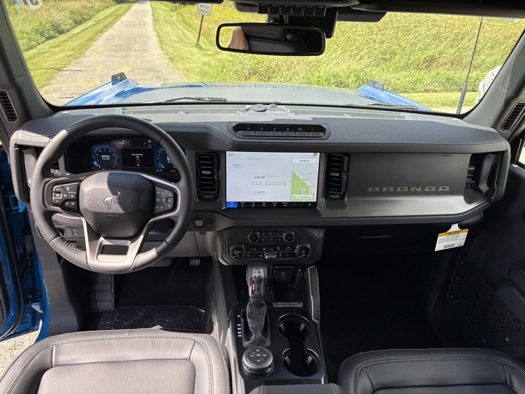 New 2025 Ford Bronco Badlands image 13