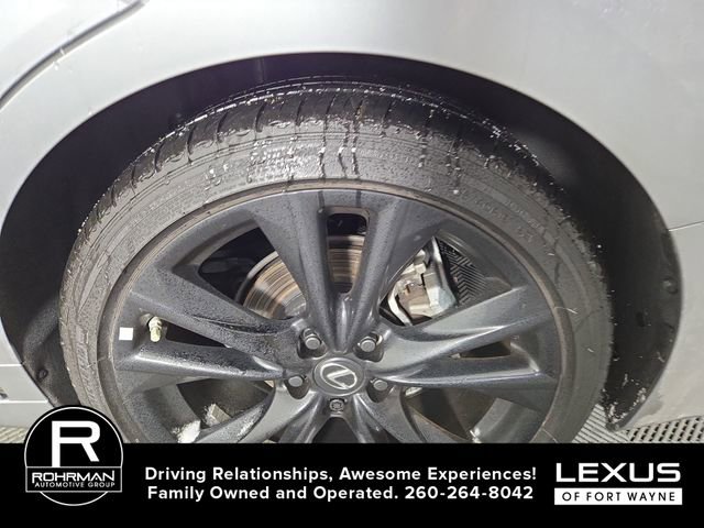 Used 2025 Lexus ES 300h F Sport image 11