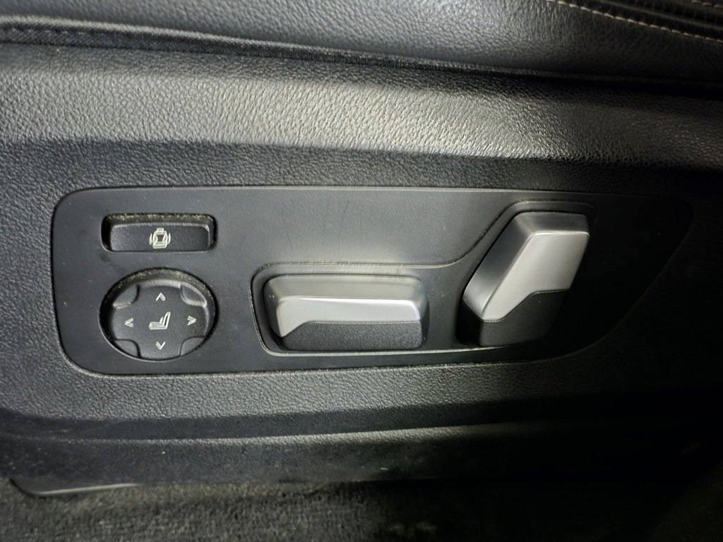 Used 2022 BMW X5 xDrive40i w/ M Sport Package image 15