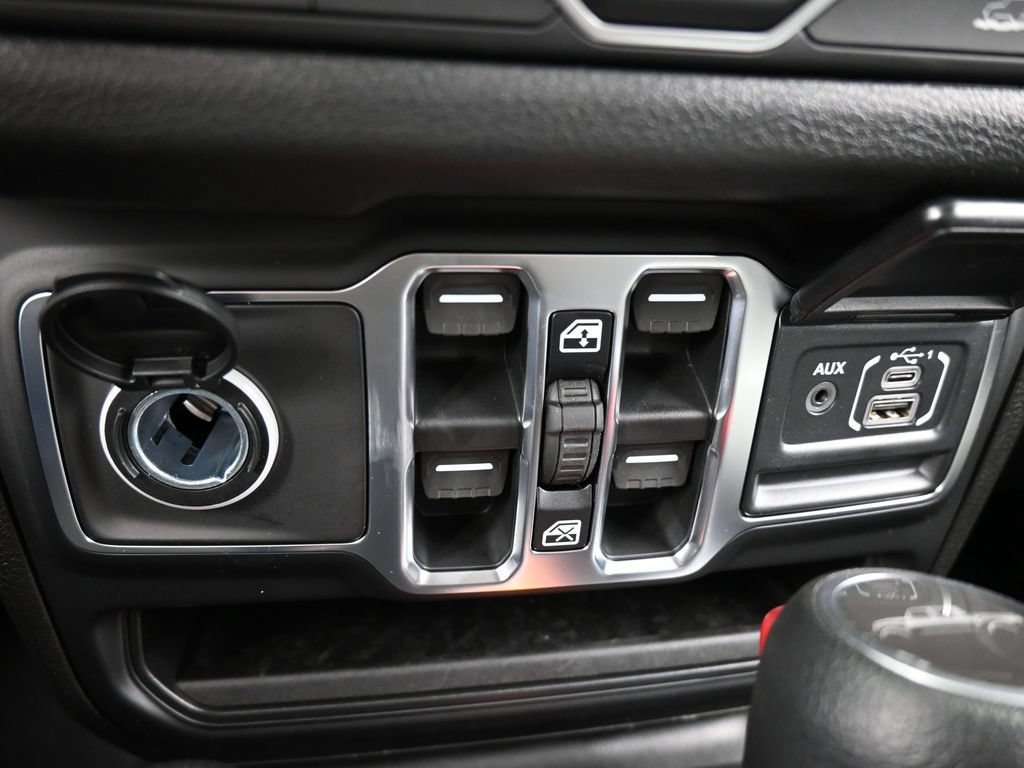 New 2026 Jeep Gladiator Sport AWD/4WD image 18