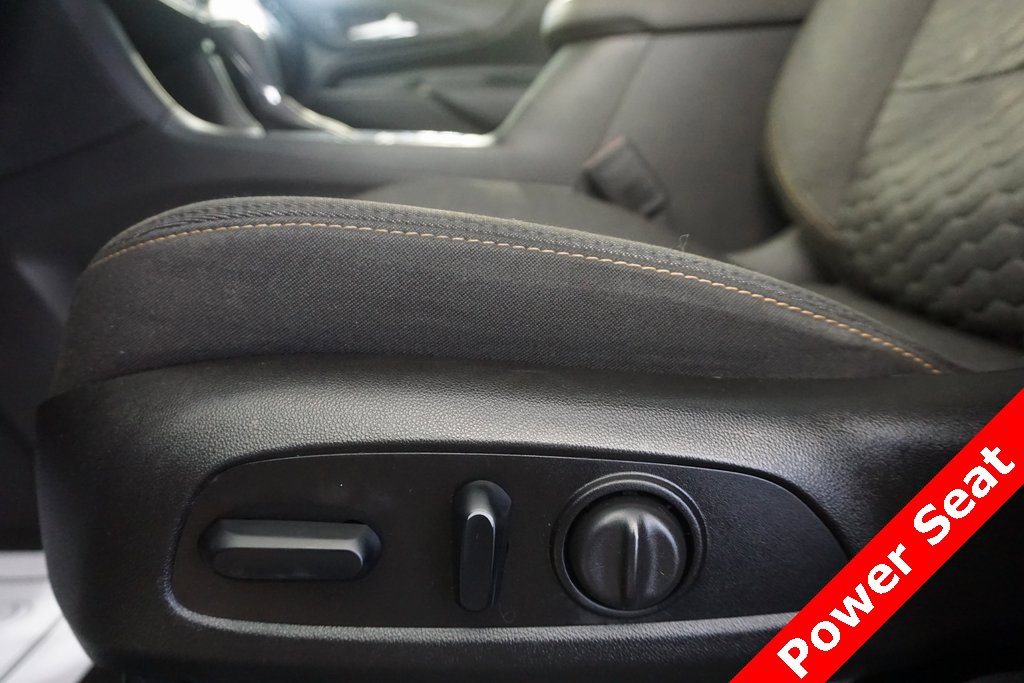 Used 2018 Chevrolet Equinox LT w/ Sun & Infotainment Package image 7