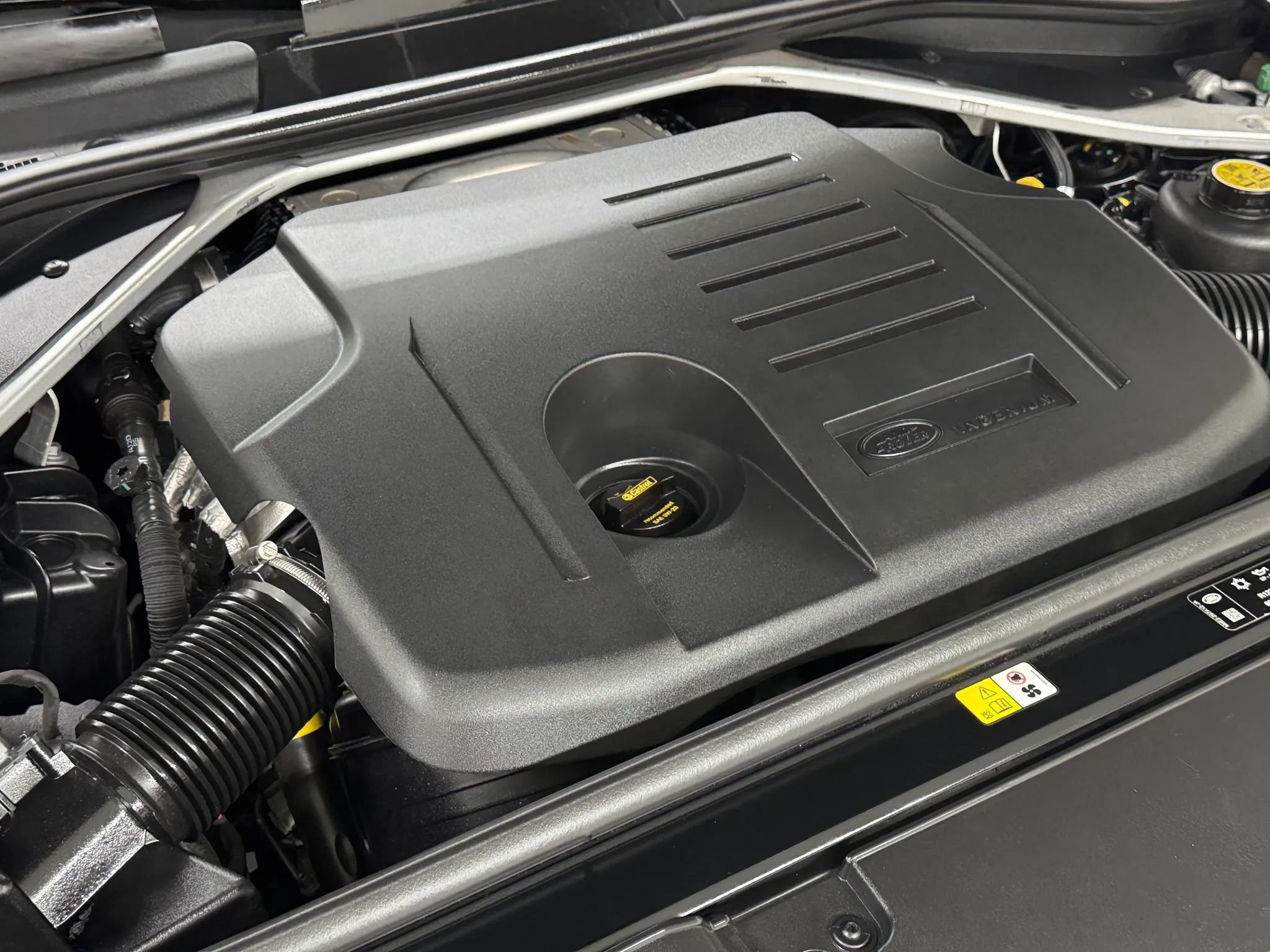 Used 2023 Land Rover Range Rover SE image 45