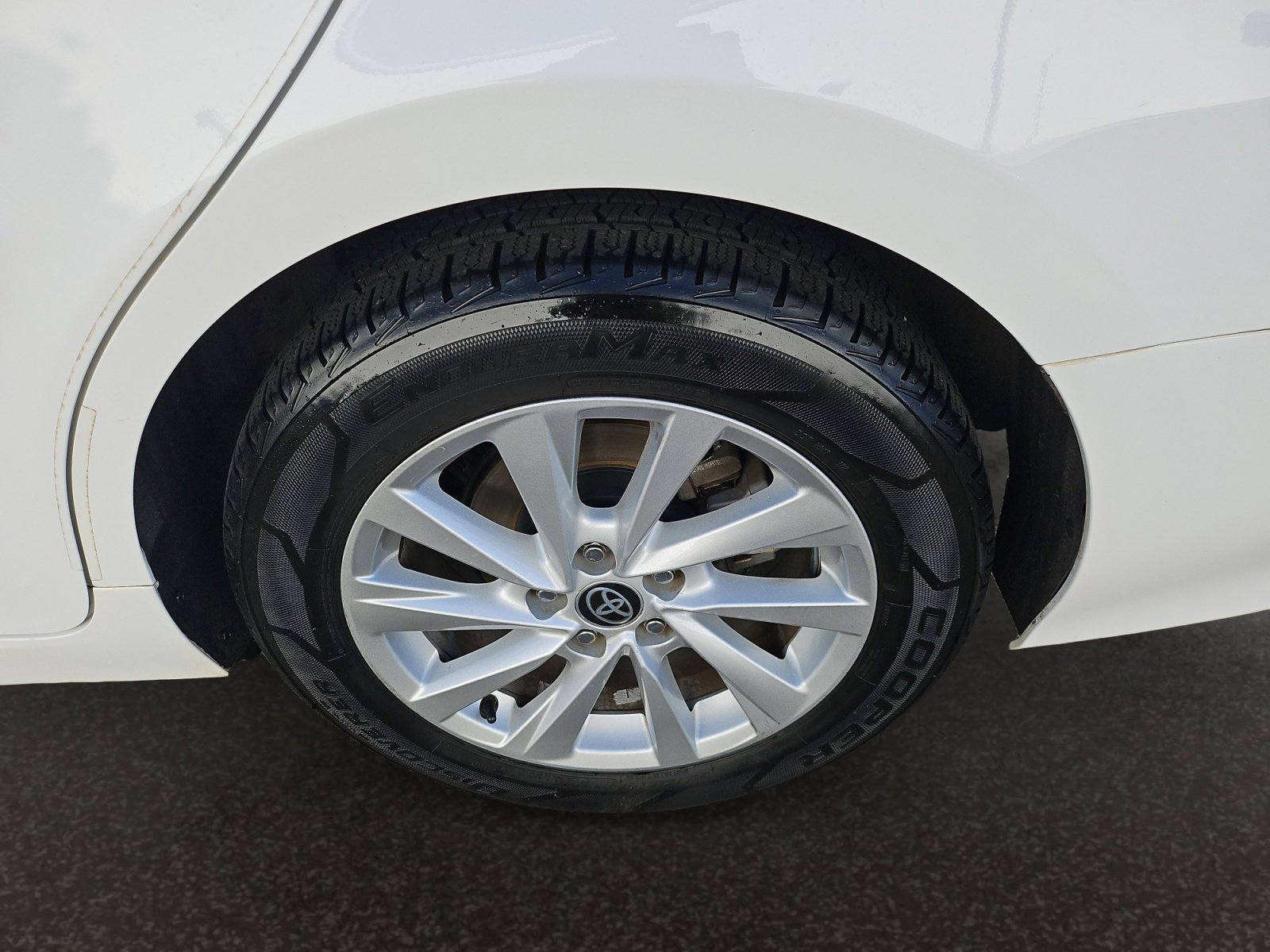 Used 2022 Toyota Camry LE FWD image 44