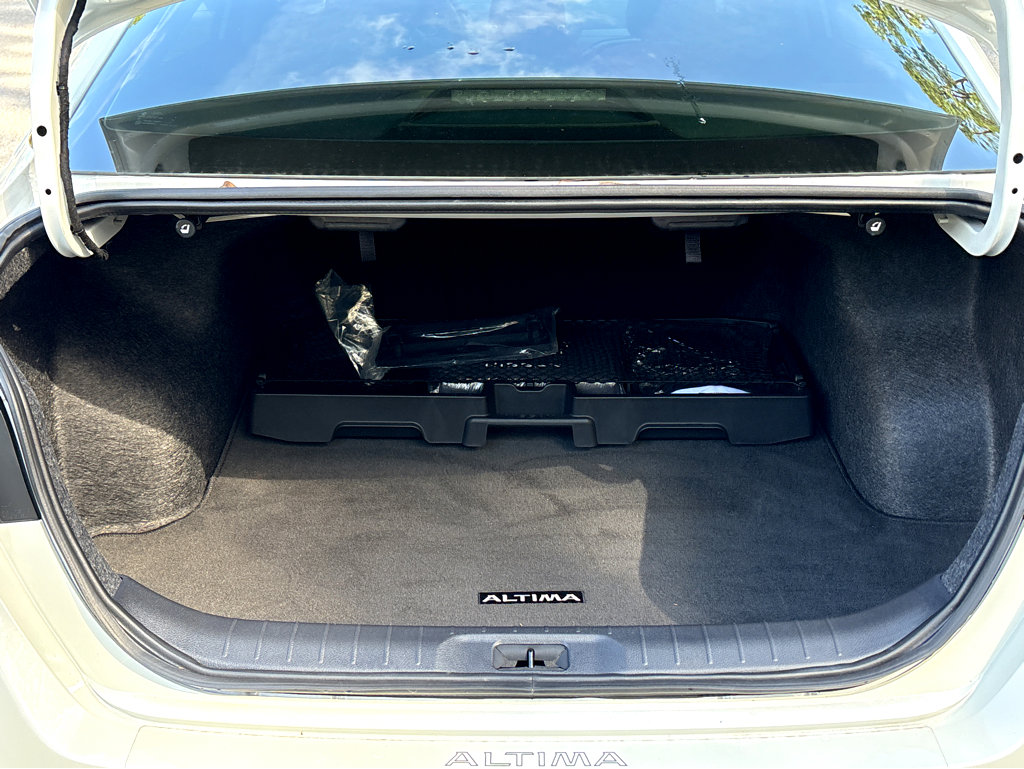 Used 2024 Nissan Altima 2.5 SR image 29