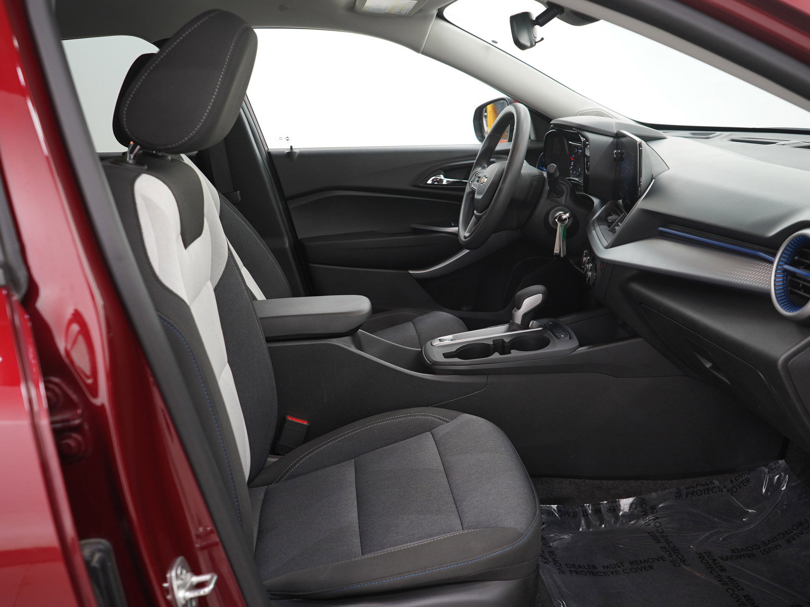 Used 2024 Chevrolet Trax LS w/ LS Convenience Package image 11