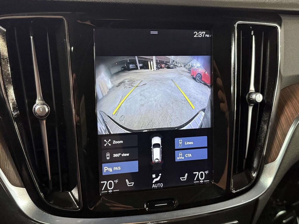 Used 2020 Volvo V60 T5 Momentum FWD image 7