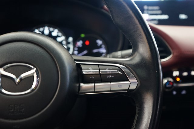 Used 2020 MAZDA MAZDA3 Hatchback w/ Premium Package image 32