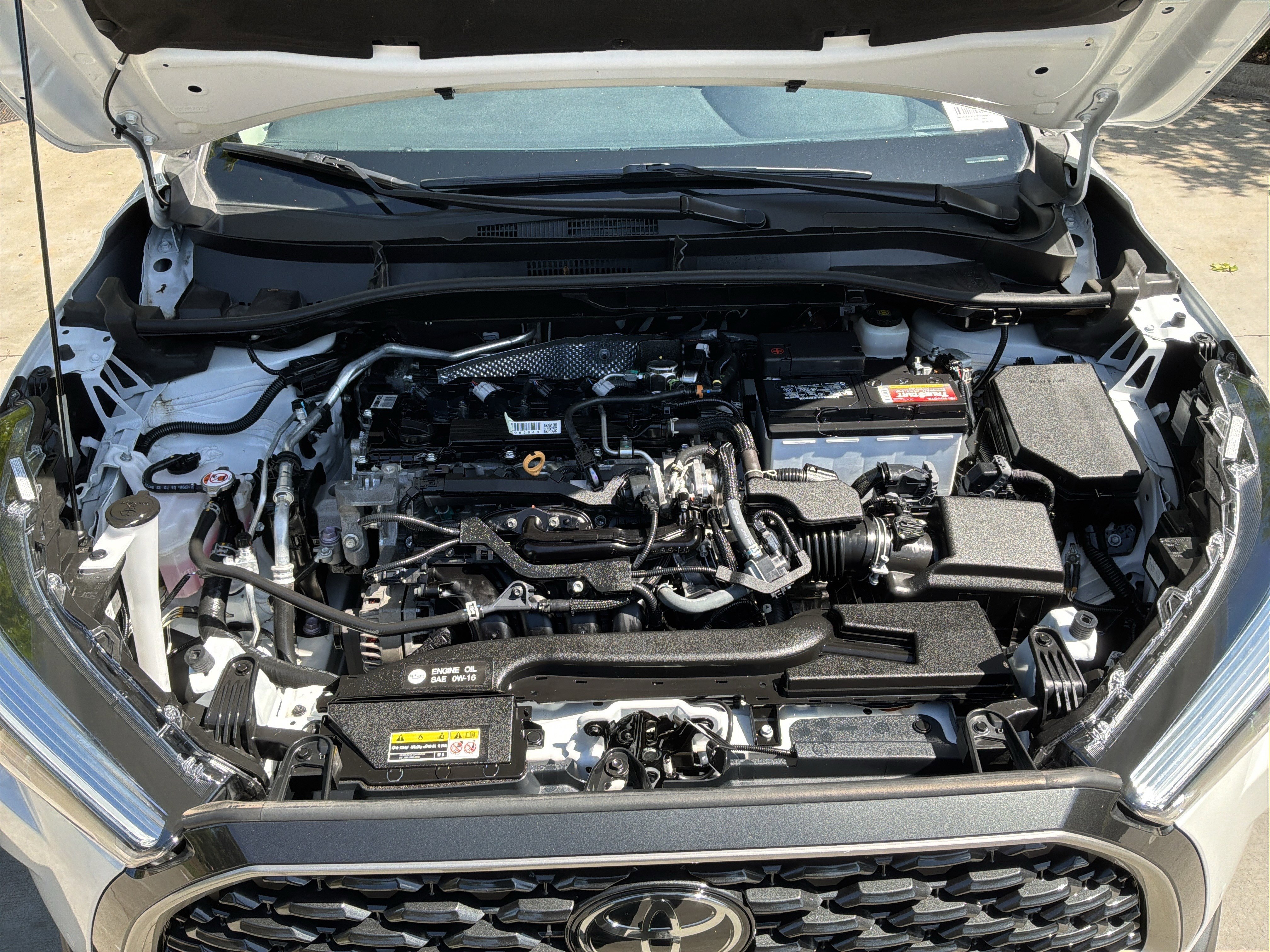 Used 2023 Toyota Corolla Cross XLE w/ Convenience Package FWD image 34