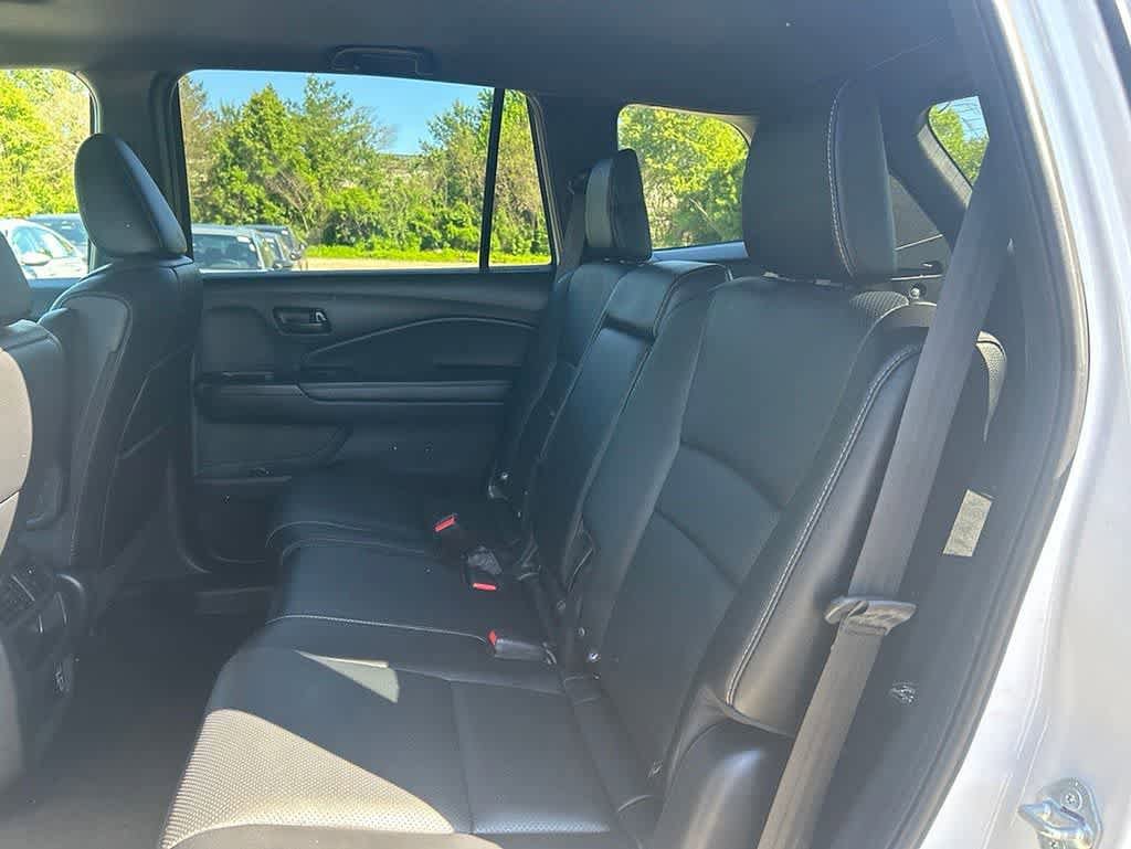 Used 2023 Honda Passport EX-L image 13
