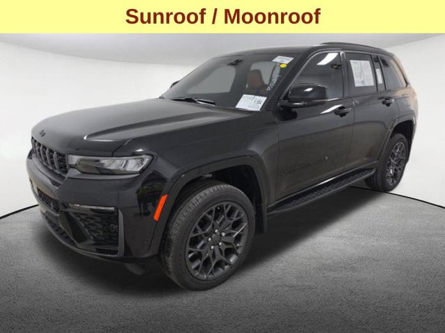 Used 2026 Jeep Grand Cherokee Summit w/ Obsidian Package AWD/4WD image 5