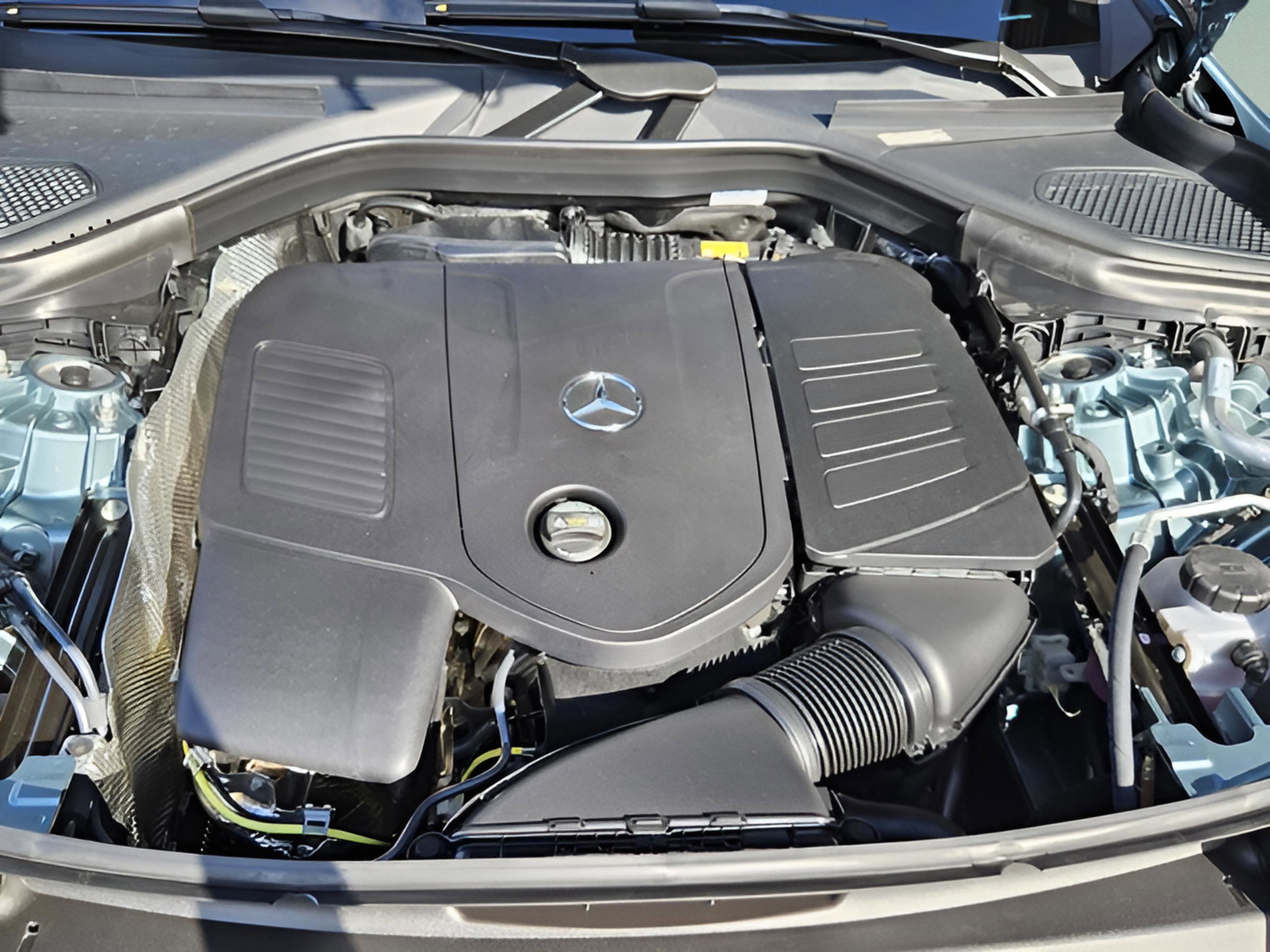 New 2026 Mercedes-Benz GLC 300 image 15