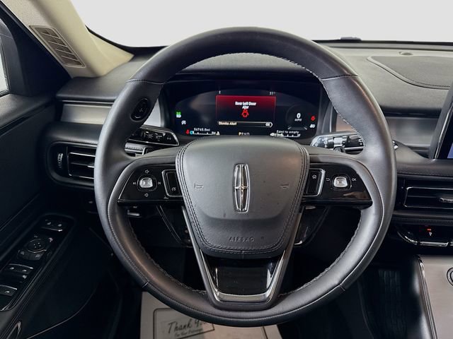 Used 2023 Lincoln Aviator AWD w/ Premium Package image 11