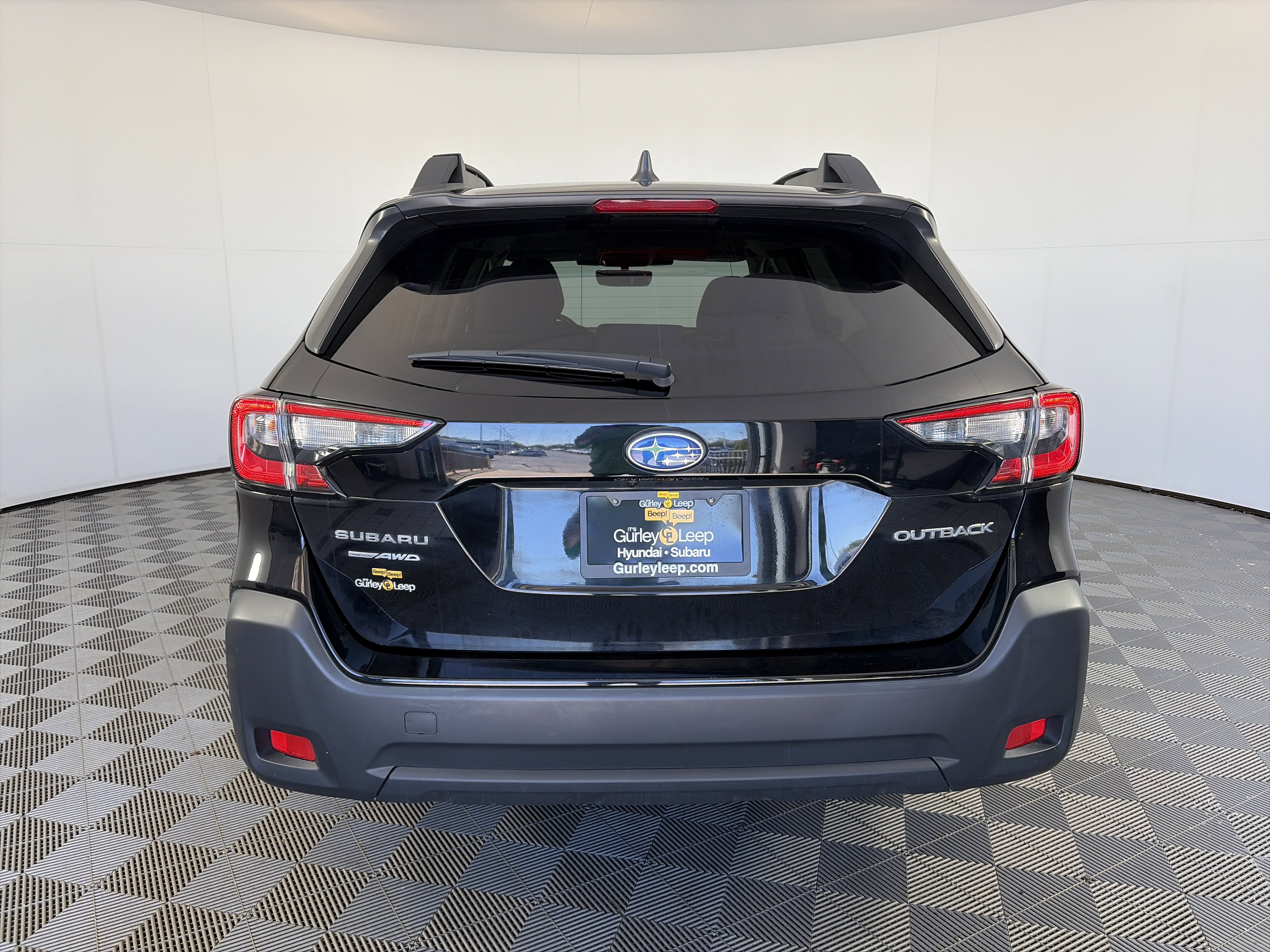 Used 2024 Subaru Outback Premium AWD/4WD image 9